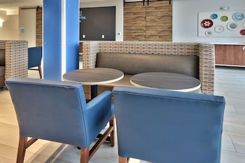 holiday inn express and suites albuquerque east an ihg hotel