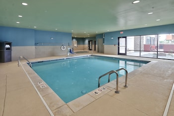 Holiday Inn Express & Suites Albuquerque East, An Ihg Hotel,Bernalillo>>Albuquerque,2.5 star