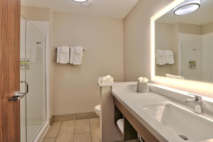 holiday inn express and suites albuquerque east an ihg hotel