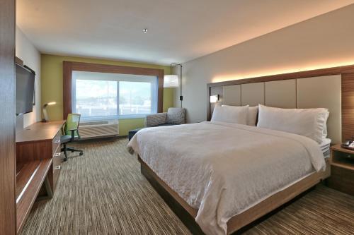 holiday inn express and suites albuquerque east an ihg hotel