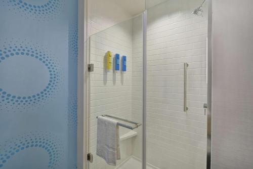 tru by hilton fort worth fossil creek