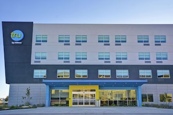 tru by hilton fort worth fossil creek