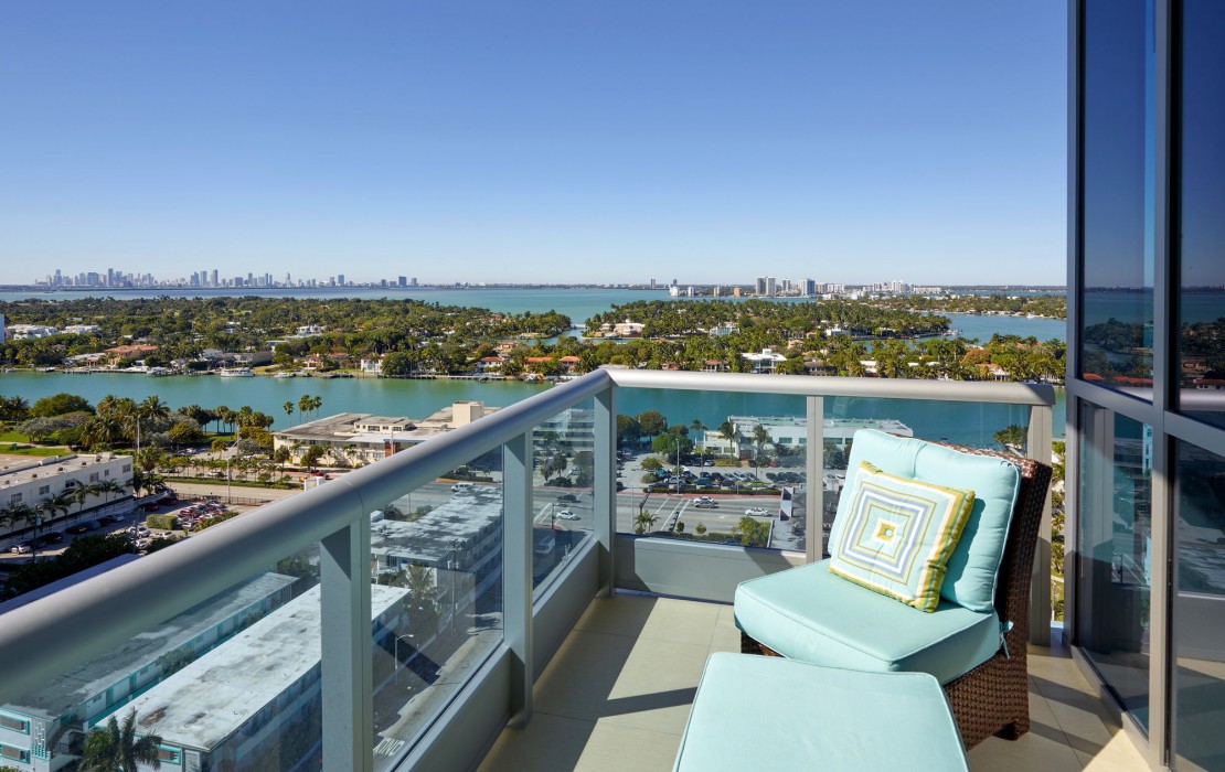 Monte Carlo Miami Beach Condo By Global Luxury Suites,In Miami Beach (North Beach),4 star