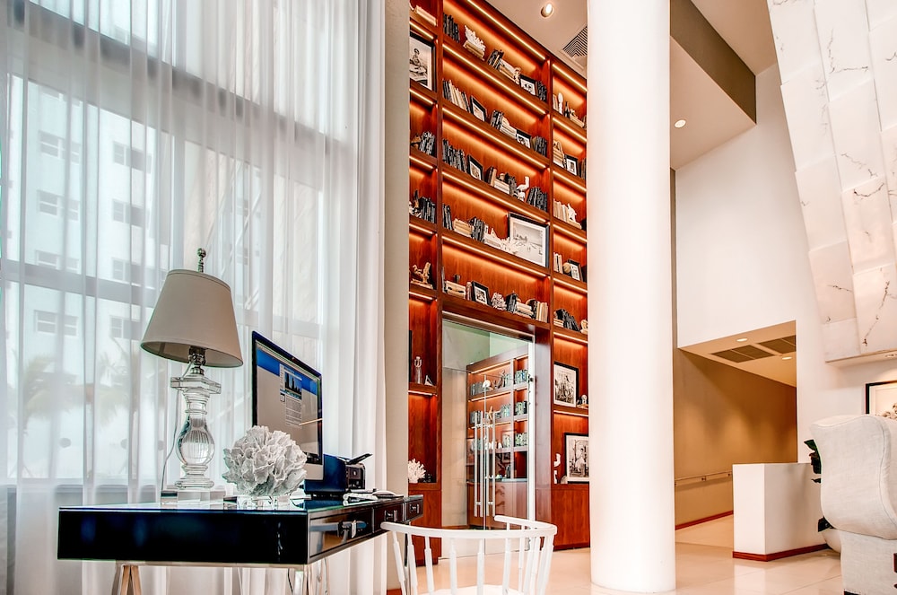 monte carlo miami beach condo by global luxury suites