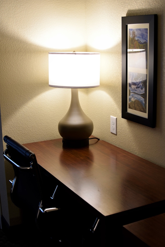 comfort inn and suites