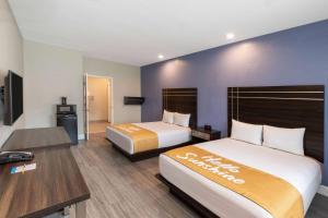days inn and suites by wyndham la porte