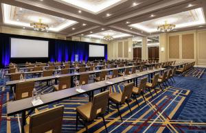 the higgins hotel new orleans curio collection by hilton