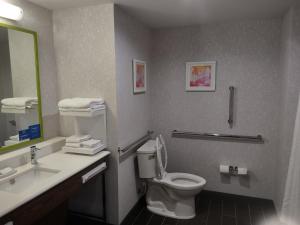 hampton inn and suites pittsburgh new stanton
