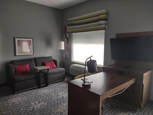 hampton inn and suites pittsburgh new stanton