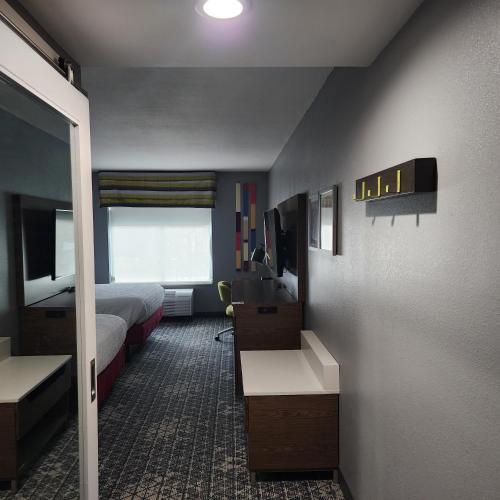 hampton inn and suites pittsburgh new stanton