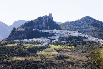 tugasa hotel arco de la villa