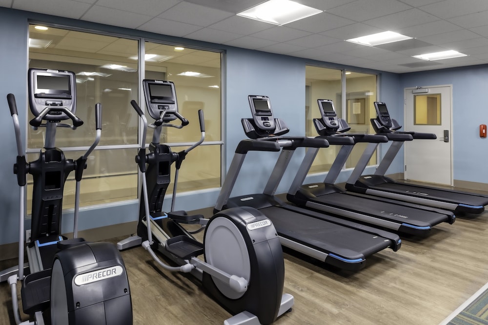 holiday inn exp and sts wilmington west medical park