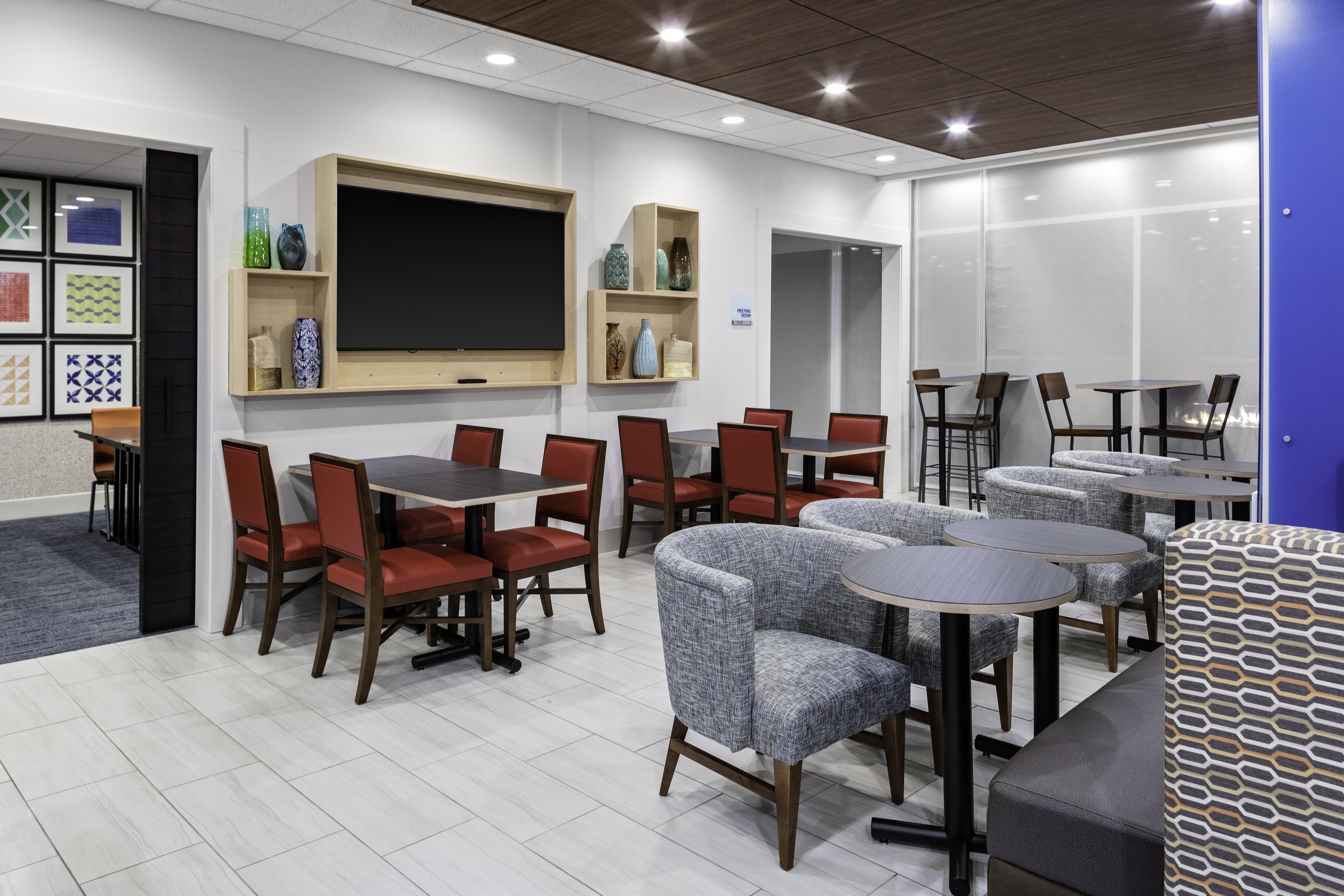 holiday inn exp and sts wilmington west medical park