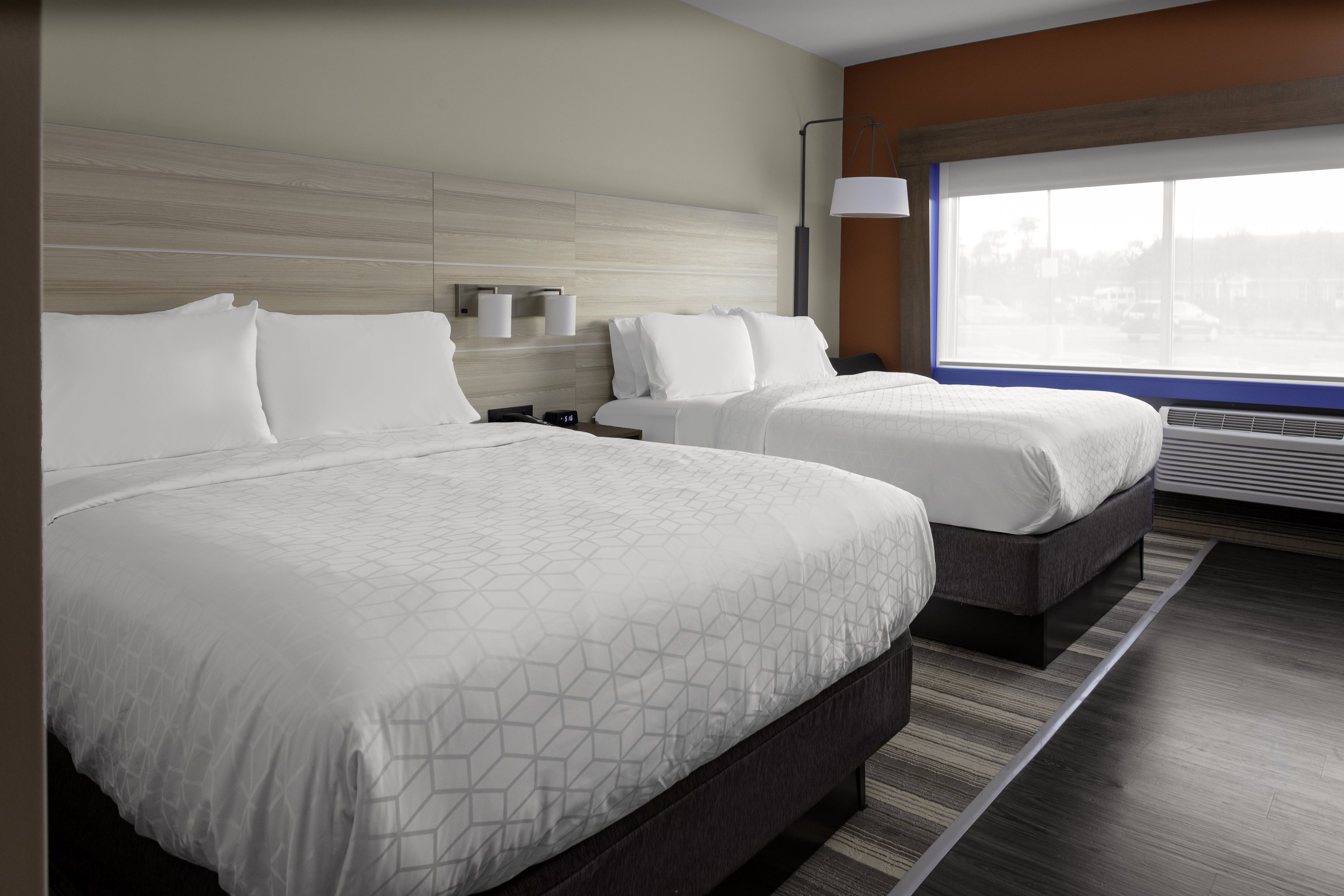 holiday inn exp and sts wilmington west medical park