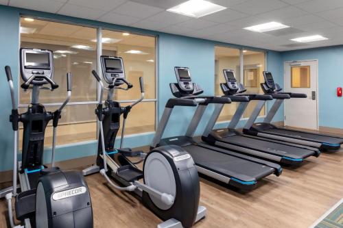 holiday inn exp and sts wilmington west medical park