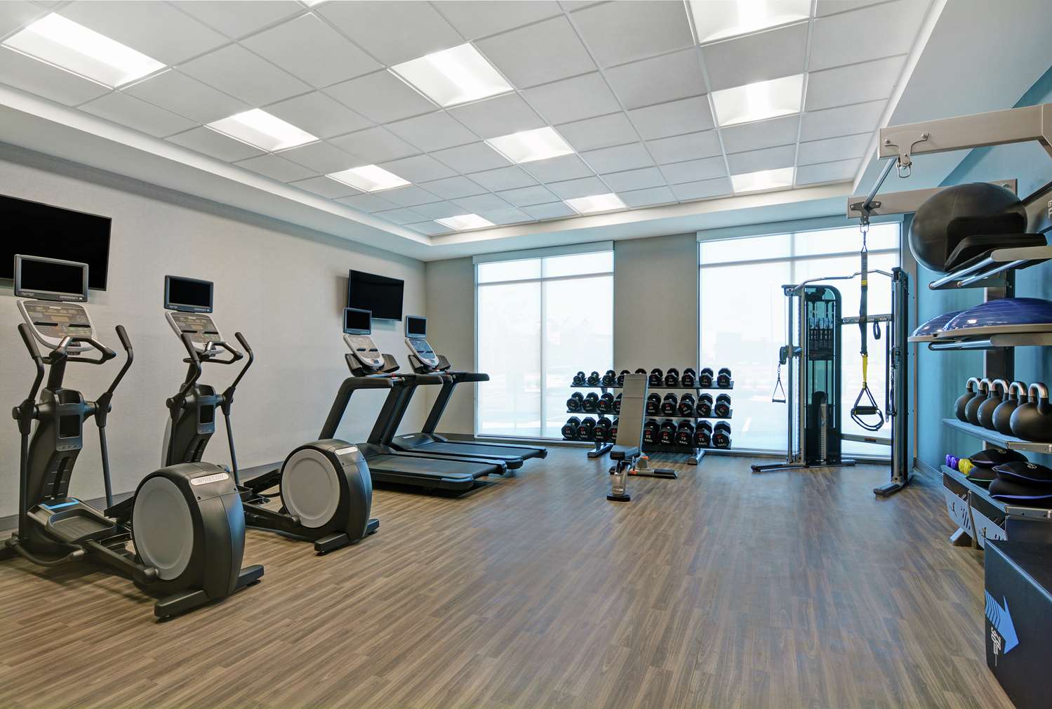hampton inn and suites middleburg