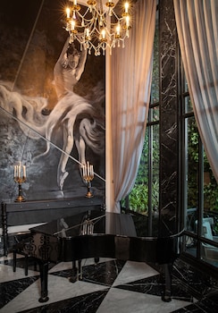 la sinfonia del rey hotel and spa