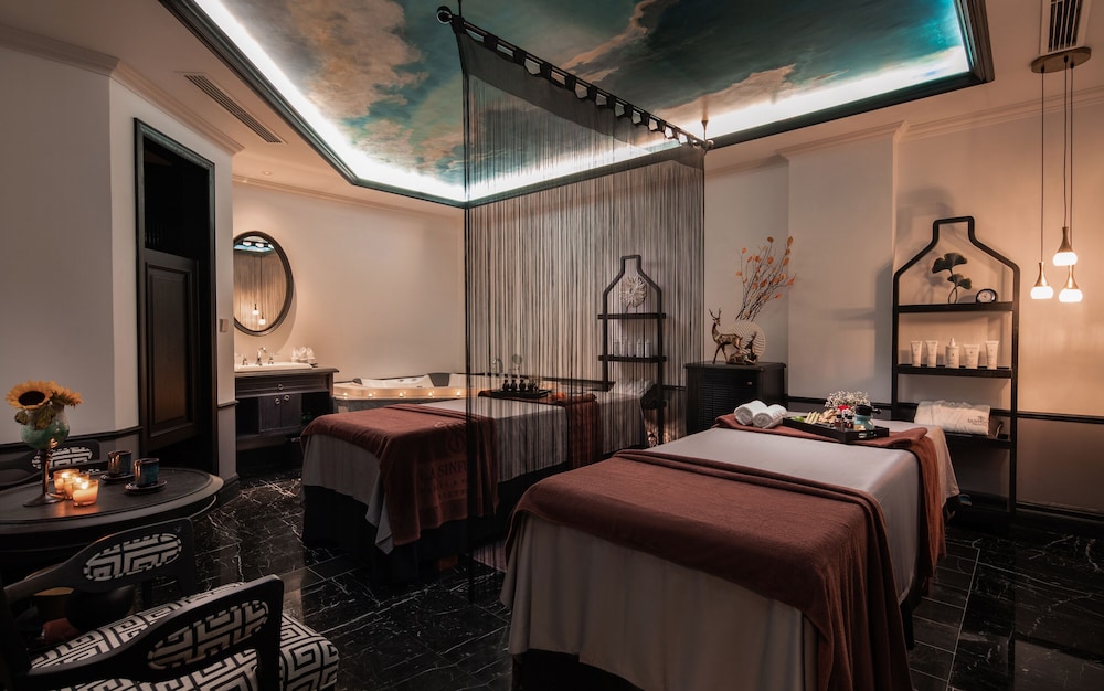 la sinfonia del rey hotel and spa