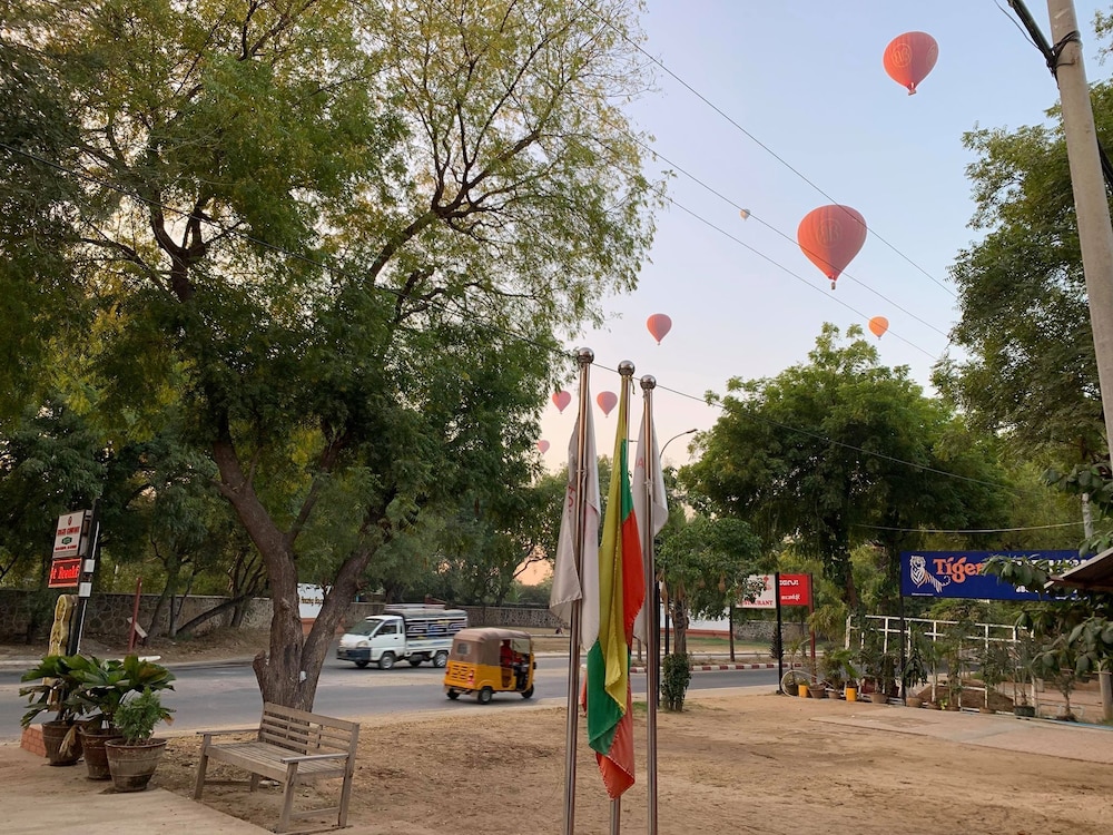 bagan comfort hotel