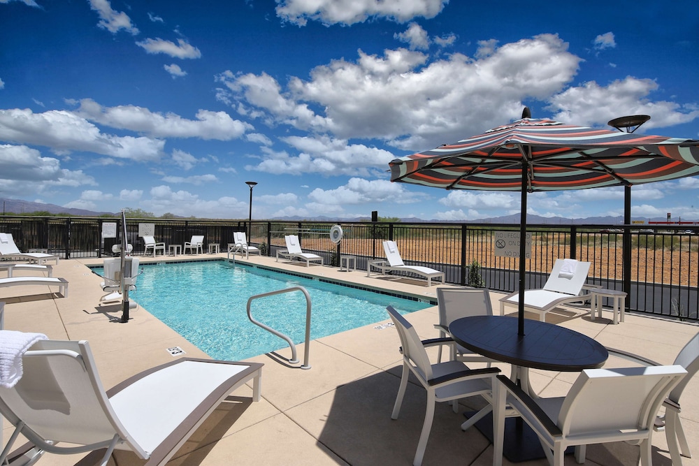 hampton inn and suites tucson tech park