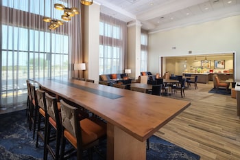 hampton inn and suites tucson tech park