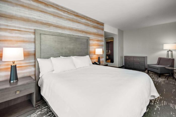 embassy suites by hilton jonesboro red wolf convention center