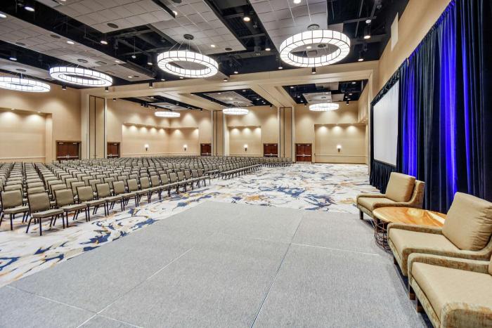 embassy suites by hilton jonesboro red wolf convention center