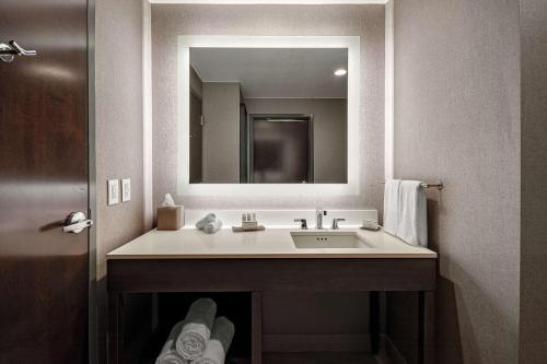 embassy suites by hilton jonesboro red wolf convention center