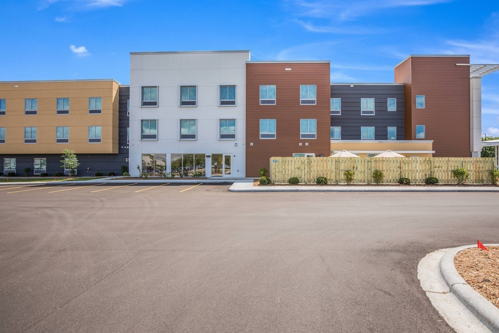 fairfield inn and suites by marriott whitewater