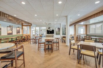 fairfield inn and suites by marriott whitewater