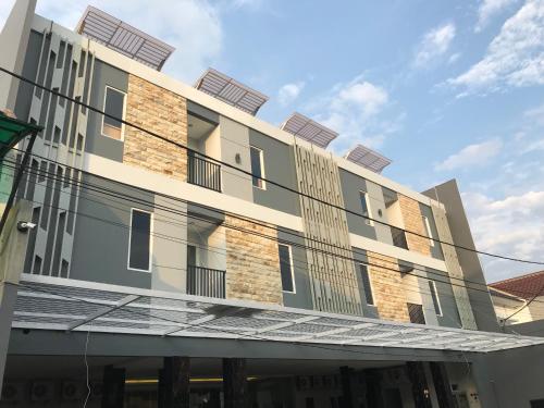 reddoorz plus near politeknik negeri malang