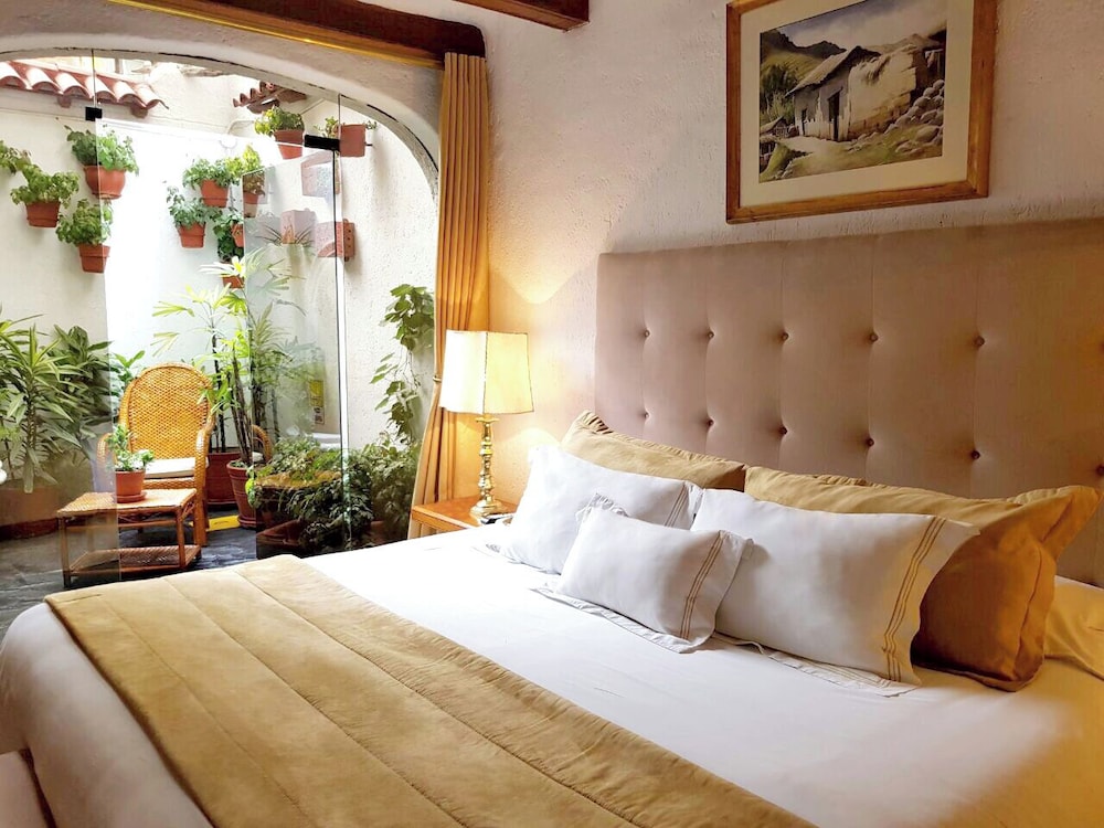 antara hotel and suites miraflores
