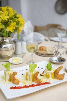 antara hotel and suites miraflores