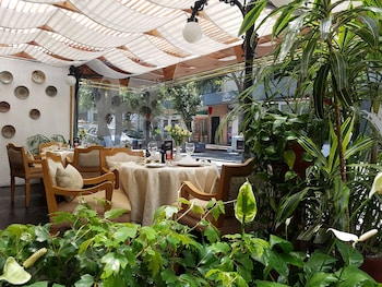 antara hotel and suites miraflores
