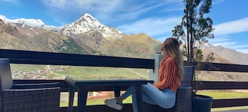 alpine lounge hotel and restaurant