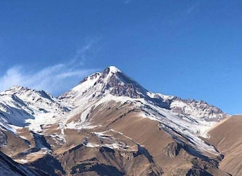 alpine lounge hotel and restaurant