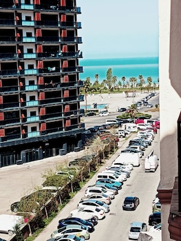 Hotel Batumi Inn,In Batumi (New Boulevard),3 star