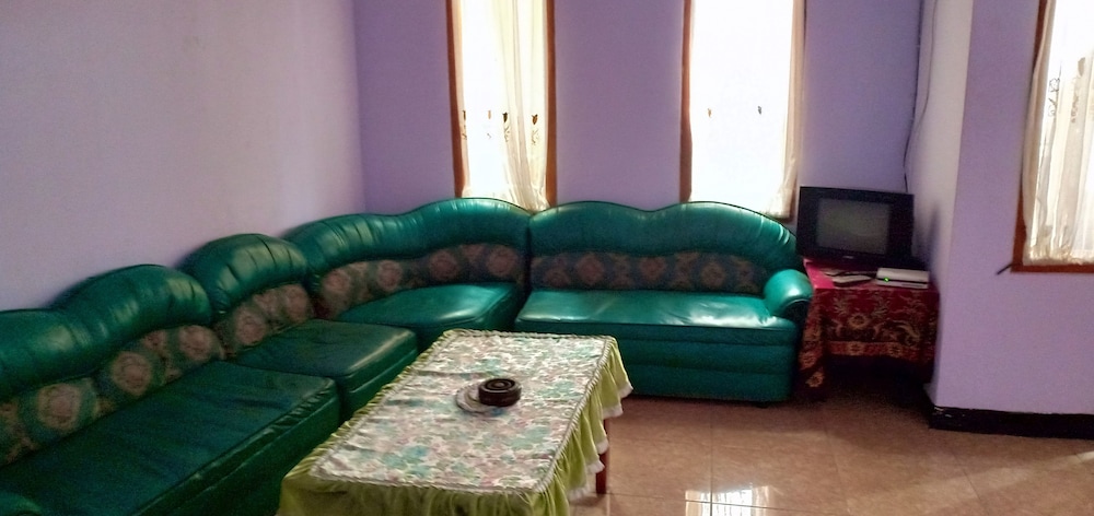 livia homestay