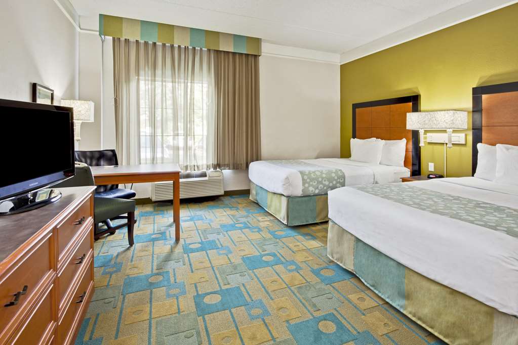 la quinta inn and suites by wyndham ft lauderdale airport