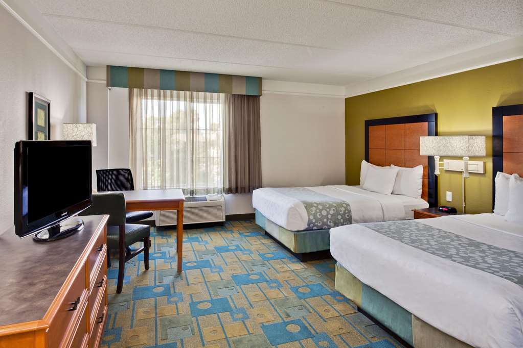 la quinta inn and suites by wyndham ft lauderdale airport