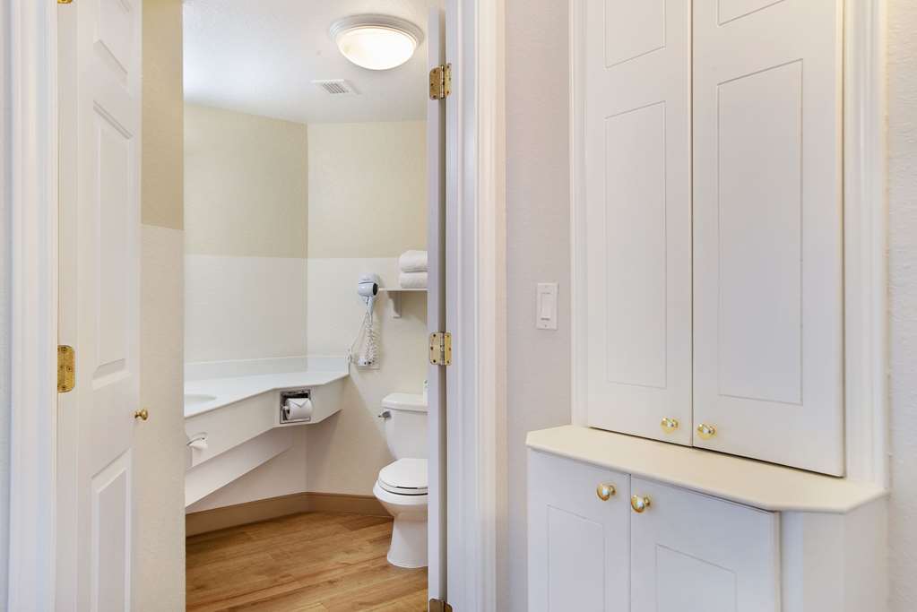 la quinta inn and suites by wyndham ft lauderdale airport