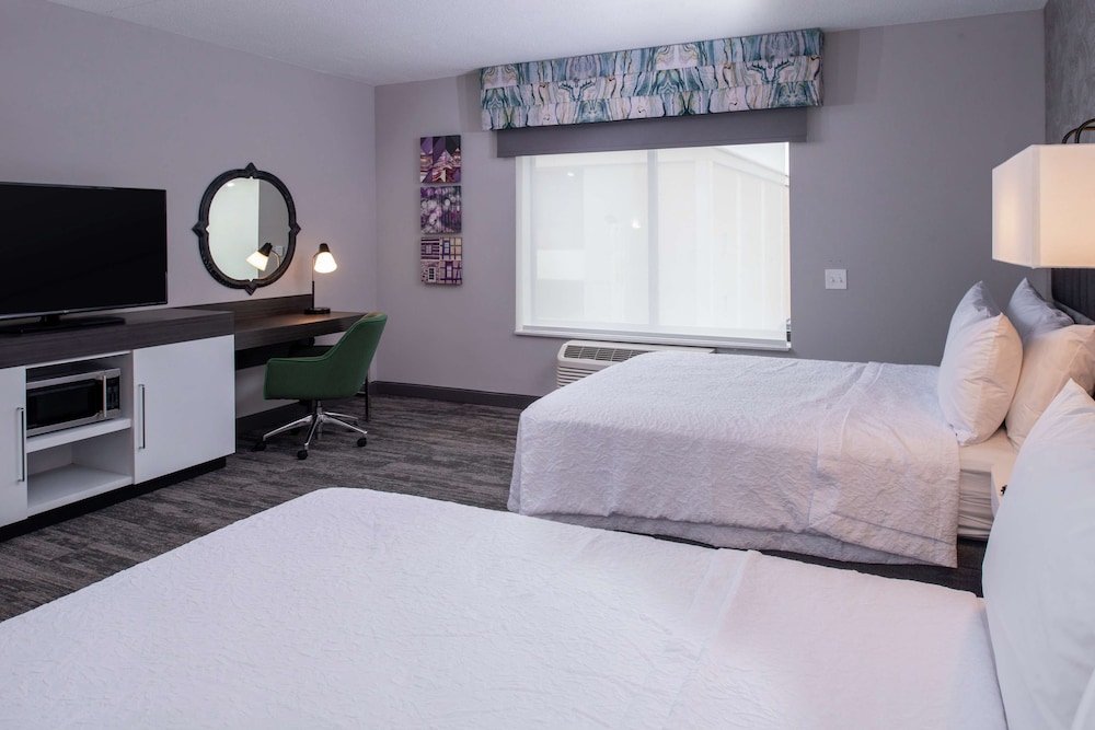 hampton inn and suites winston salem downtown