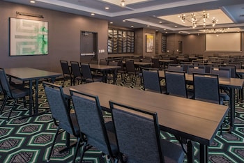 hampton inn and suites winston salem downtown