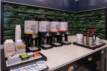 hampton inn and suites winston salem downtown