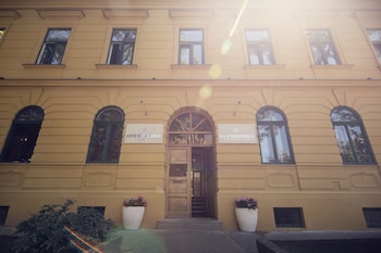 city residence apartment hotel