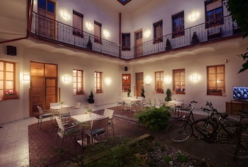 city residence apartment hotel