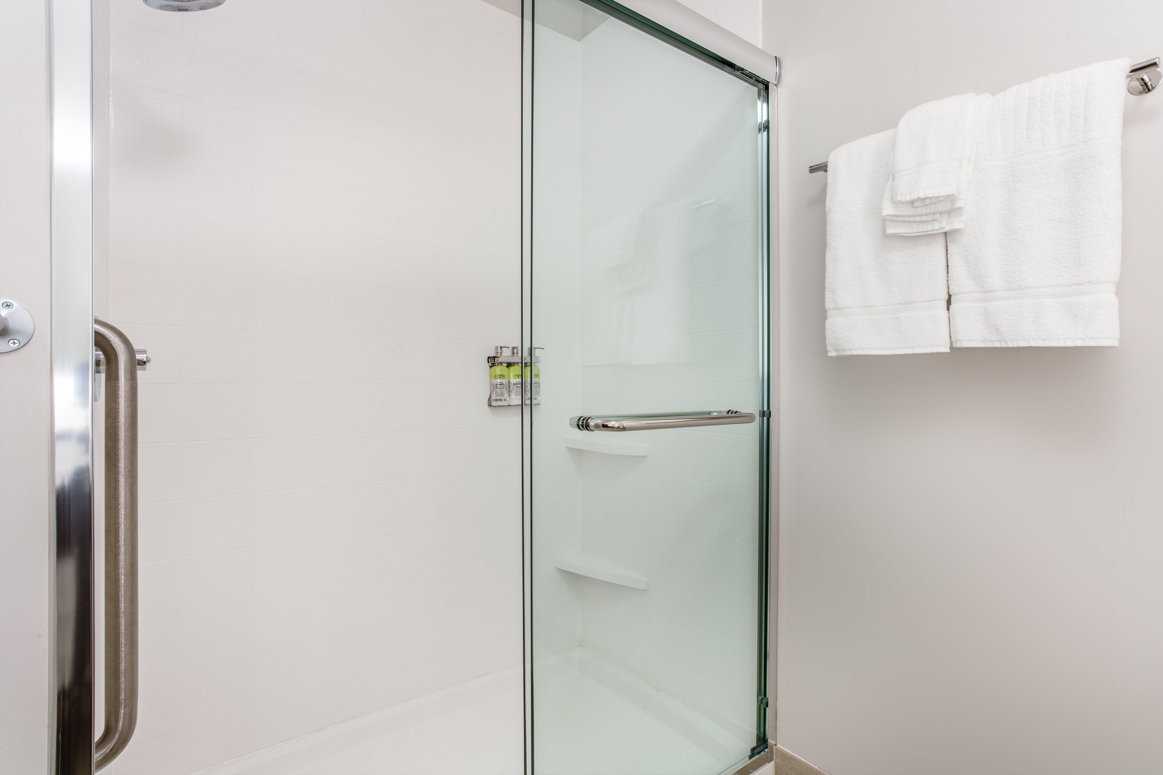 holiday inn express and suites ottawa an ihg hotel