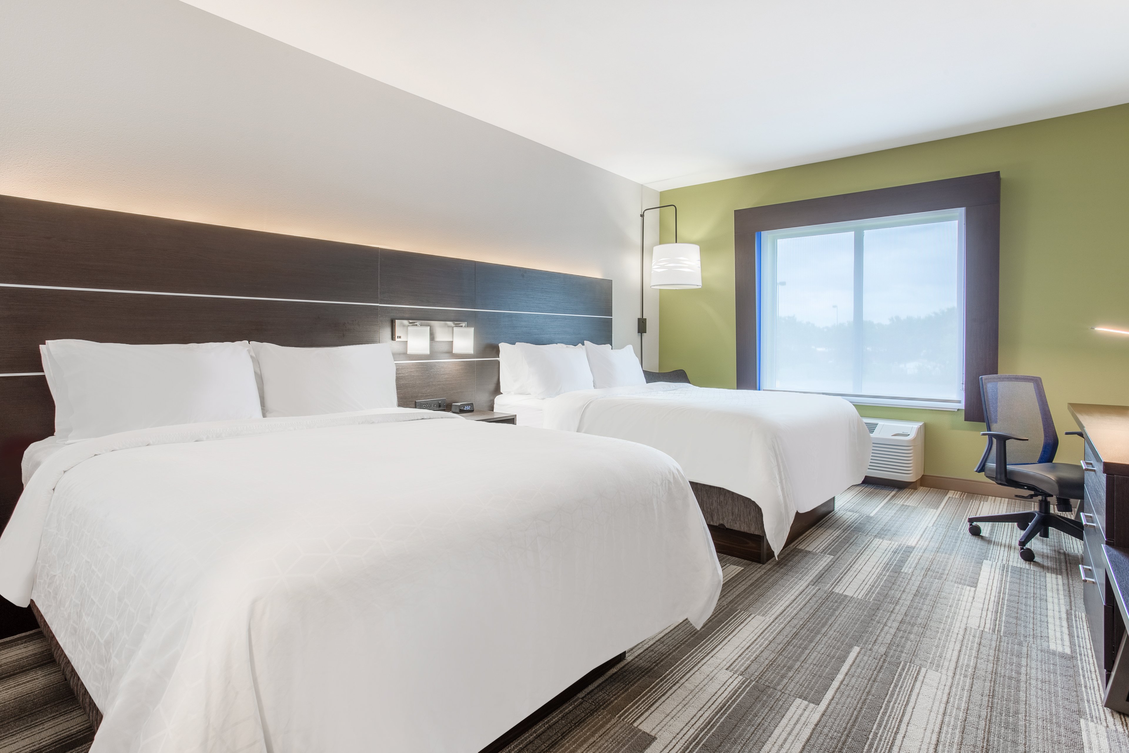 holiday inn express and suites ottawa an ihg hotel