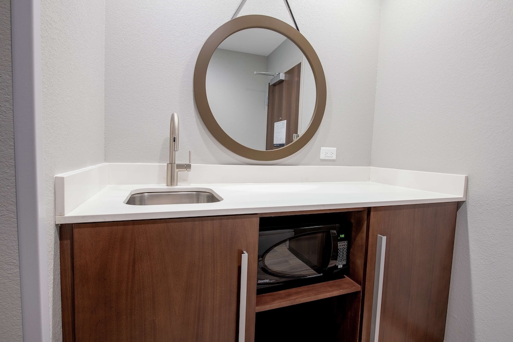 hampton inn and suites duncanville dallas