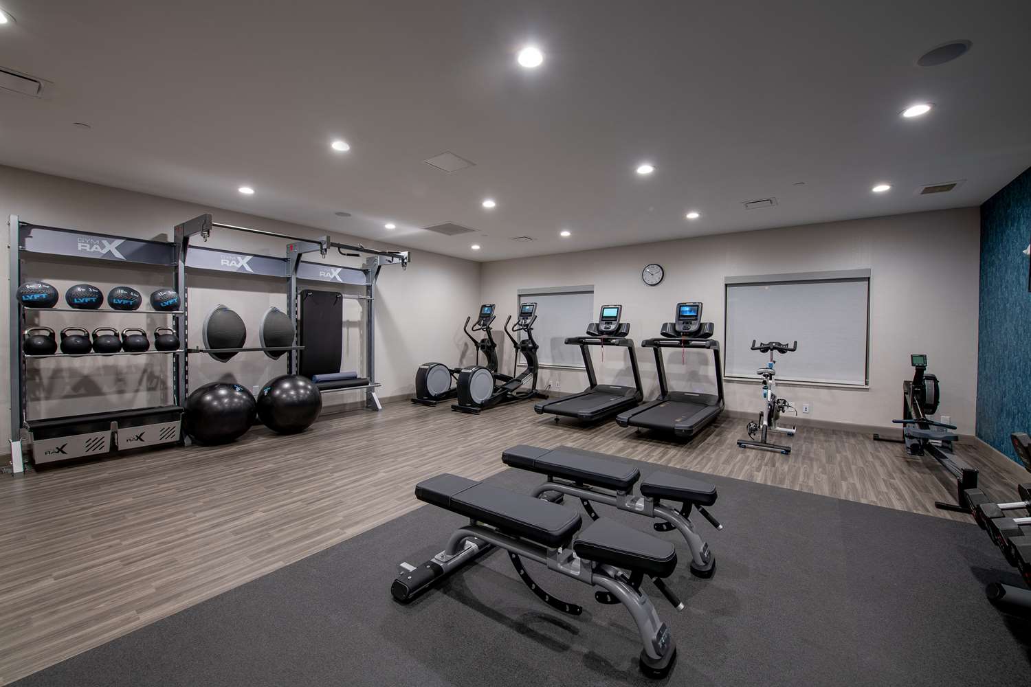 hampton inn and suites duncanville dallas